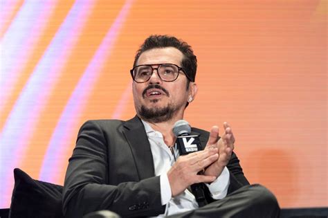 家庭影院D1 Y 開啟智能娛樂新紀元，實業投資的創新機遇